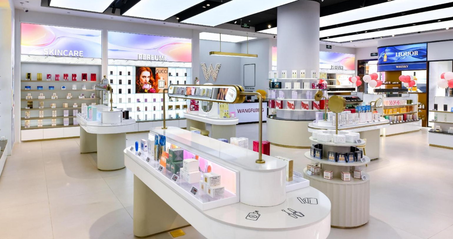 耀彩网全球购跨境履历店北京燕莎奥莱店